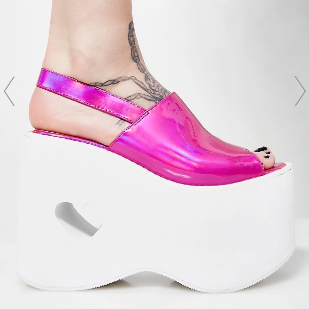 ⭐SALE⭐Chunky Barbie Holographic Wedges - Picture 5 of 10